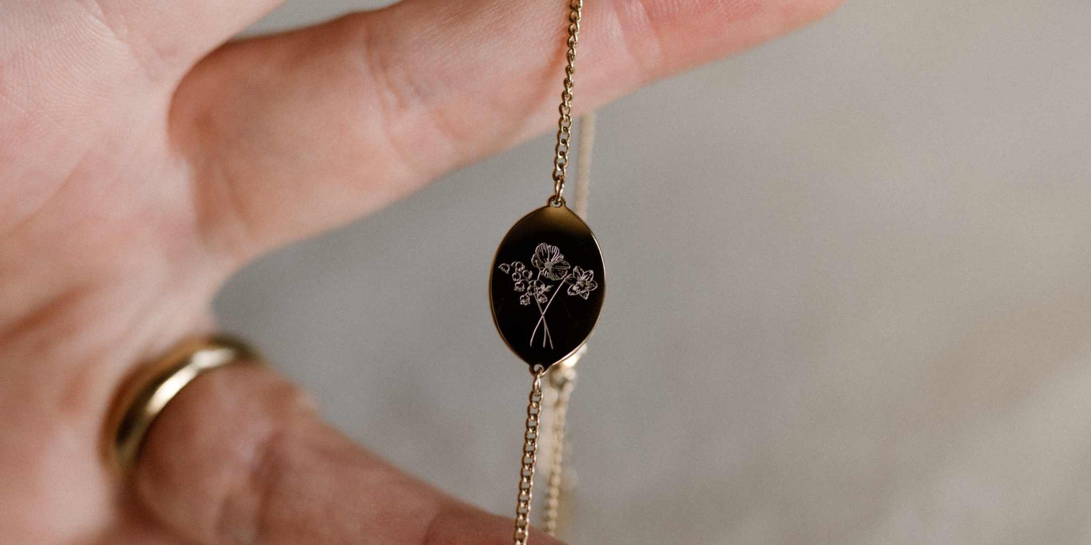 Geboortebloem armband