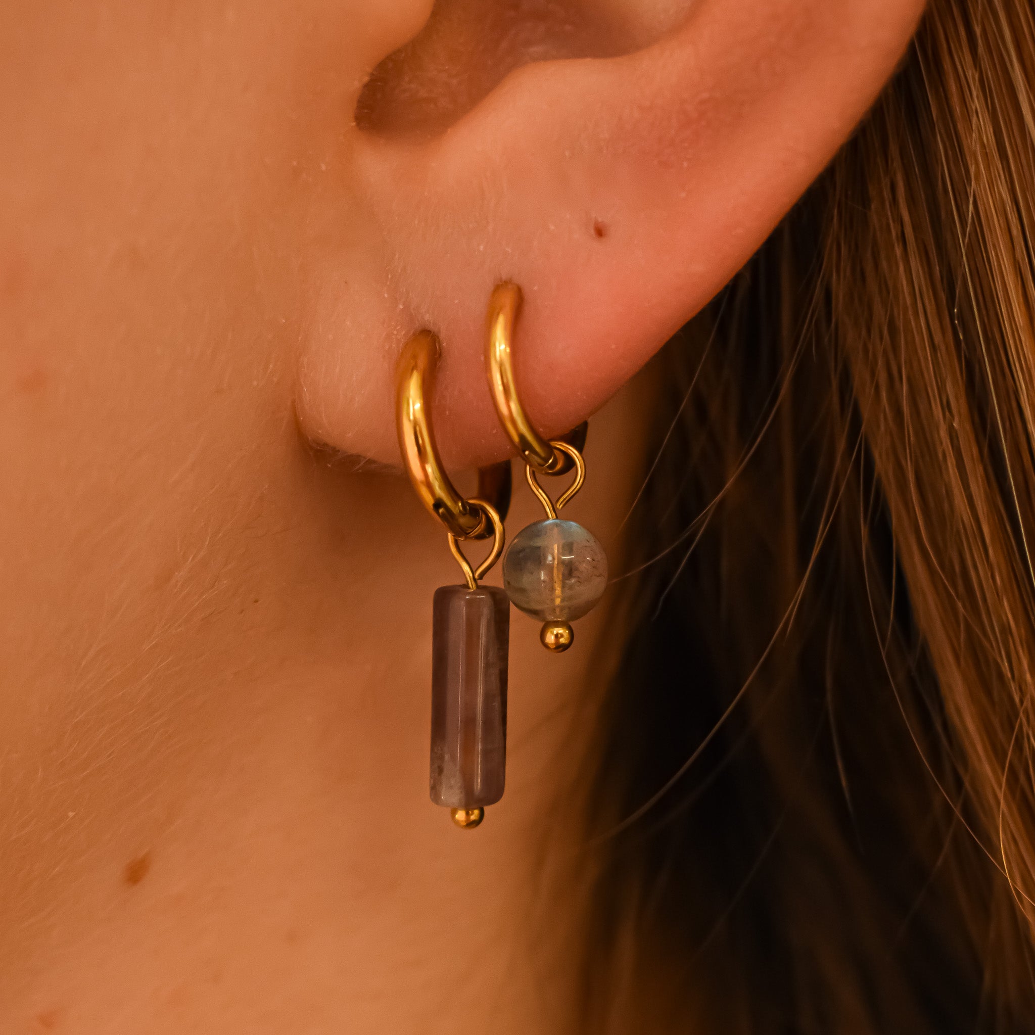Amethist en labradoriet oorbellen kleur goud stainless steel