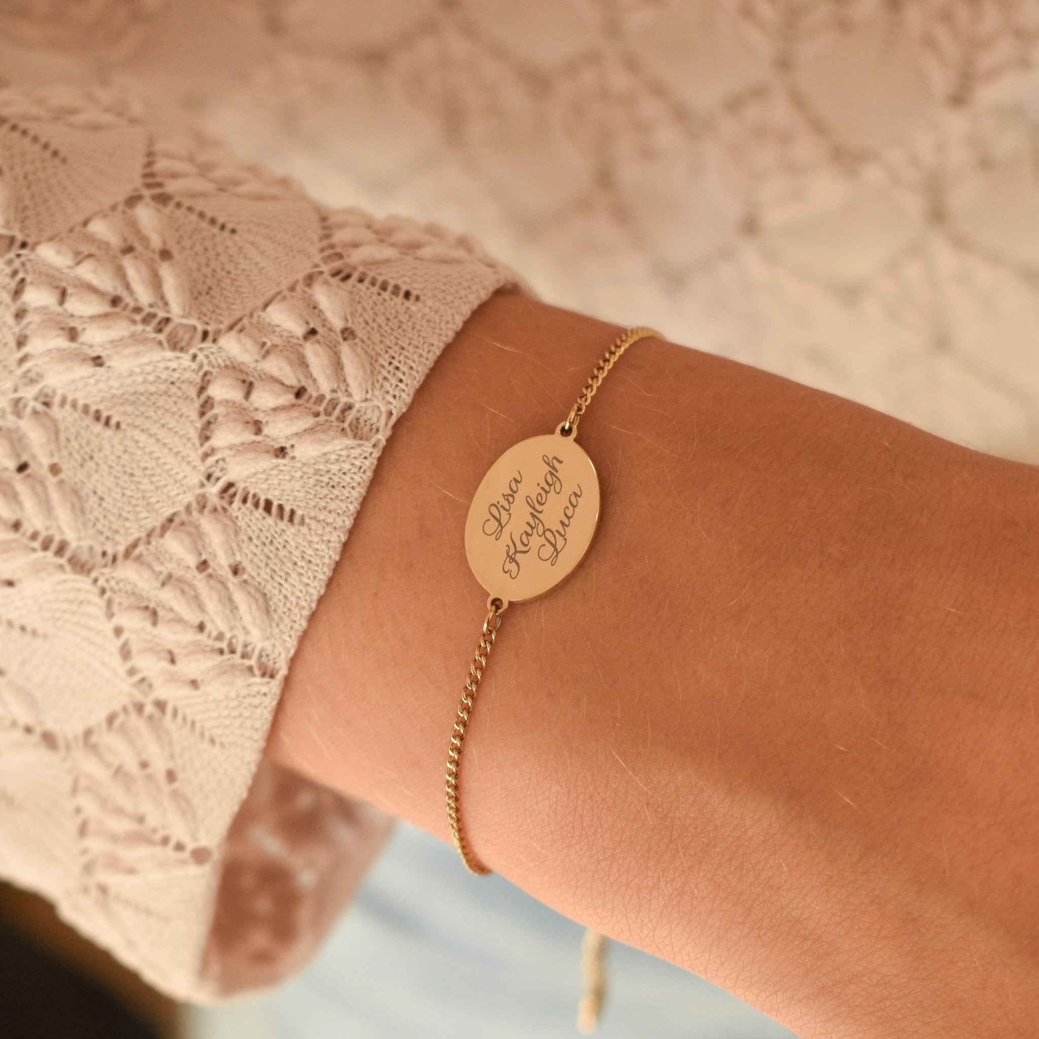 Armband gegraveerd met 3 namen goud stainless steel