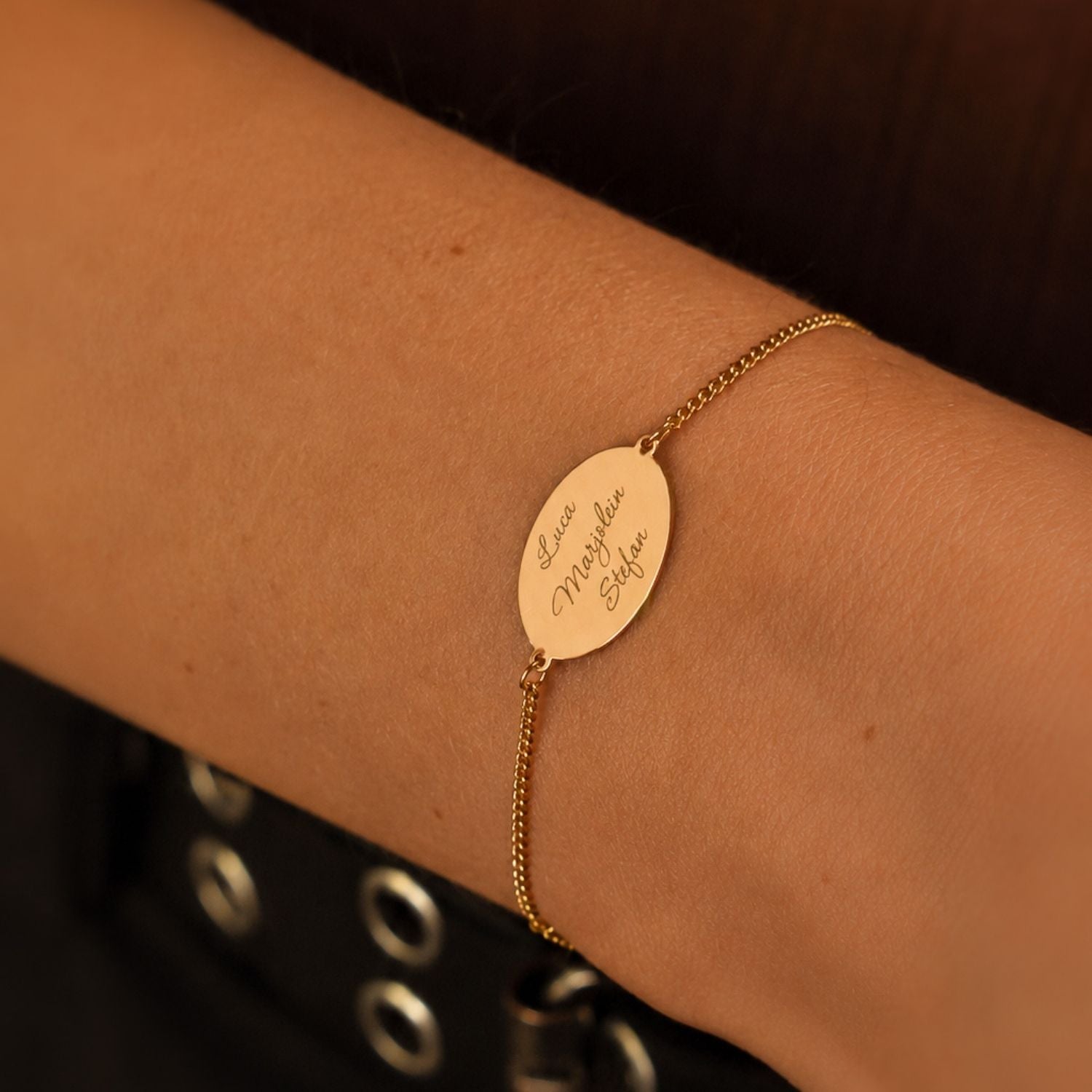 Armband gegraveerd met 3 namen goud stainless steel