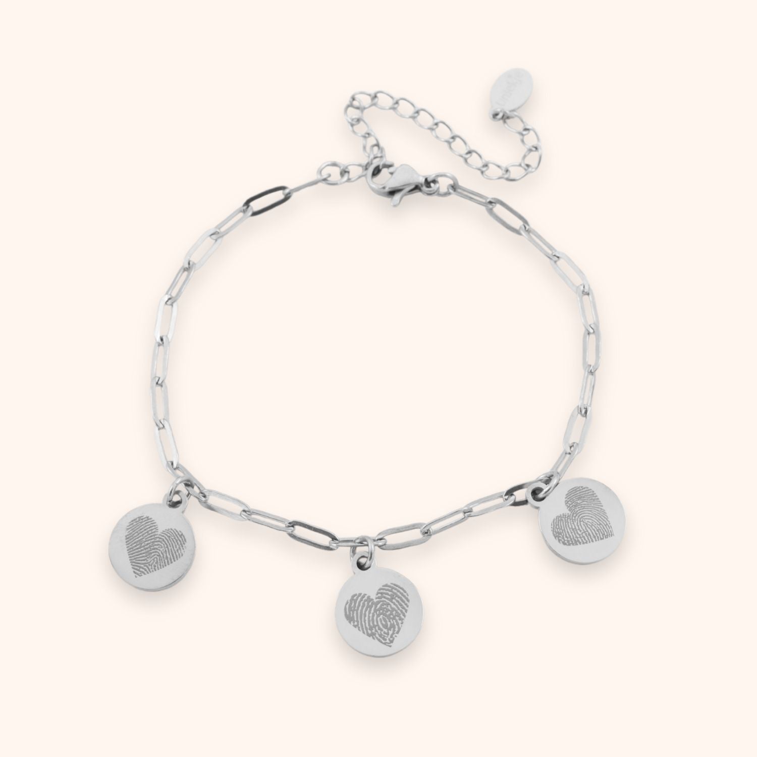 Dames armband gegraveerd met 3 vingerafdrukken op ronde muntjes zilver rvs