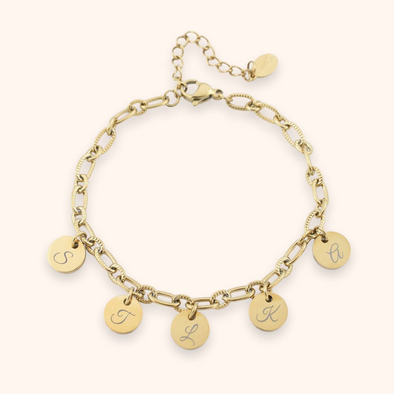 Gepersonaliseerde dames schakelarmband met 5 initialen goud stainless steel