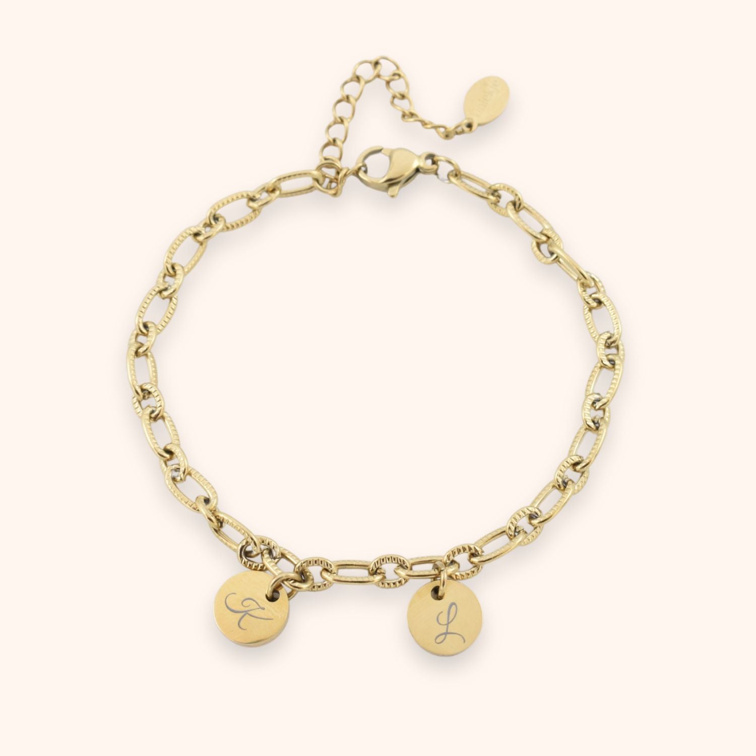 Dames schakelarmband gepersonaliseerd met 2 initialen op muntjes goud stainless steel