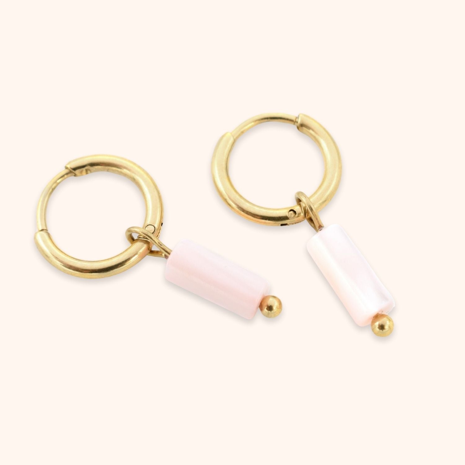Gouden hoops met lichtroze kraaltje tube stainless steel
