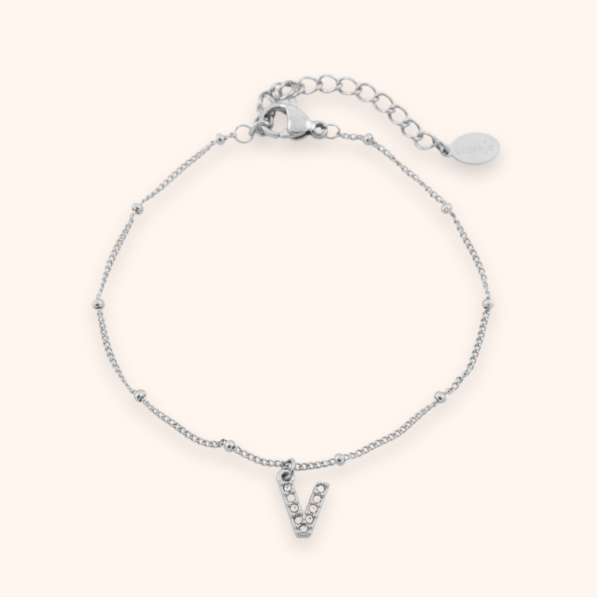 Dames schakel armbandje met letter hangertje zilver stainless steel