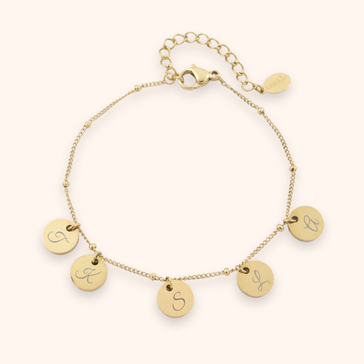 Gepersonaliseerde armband initialen 5 letters kleur goud stainless steel