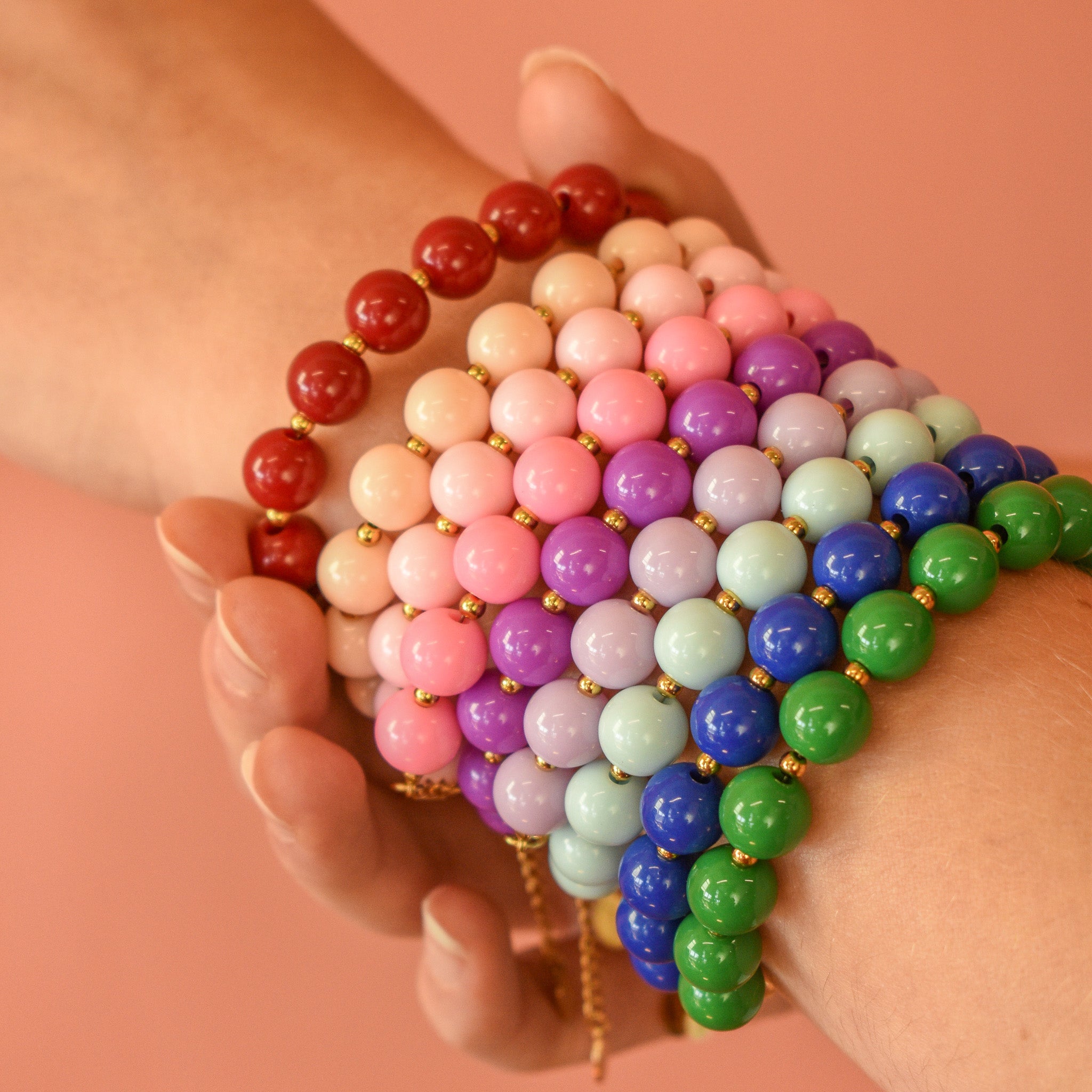 Kleurrijke kralen armbanden