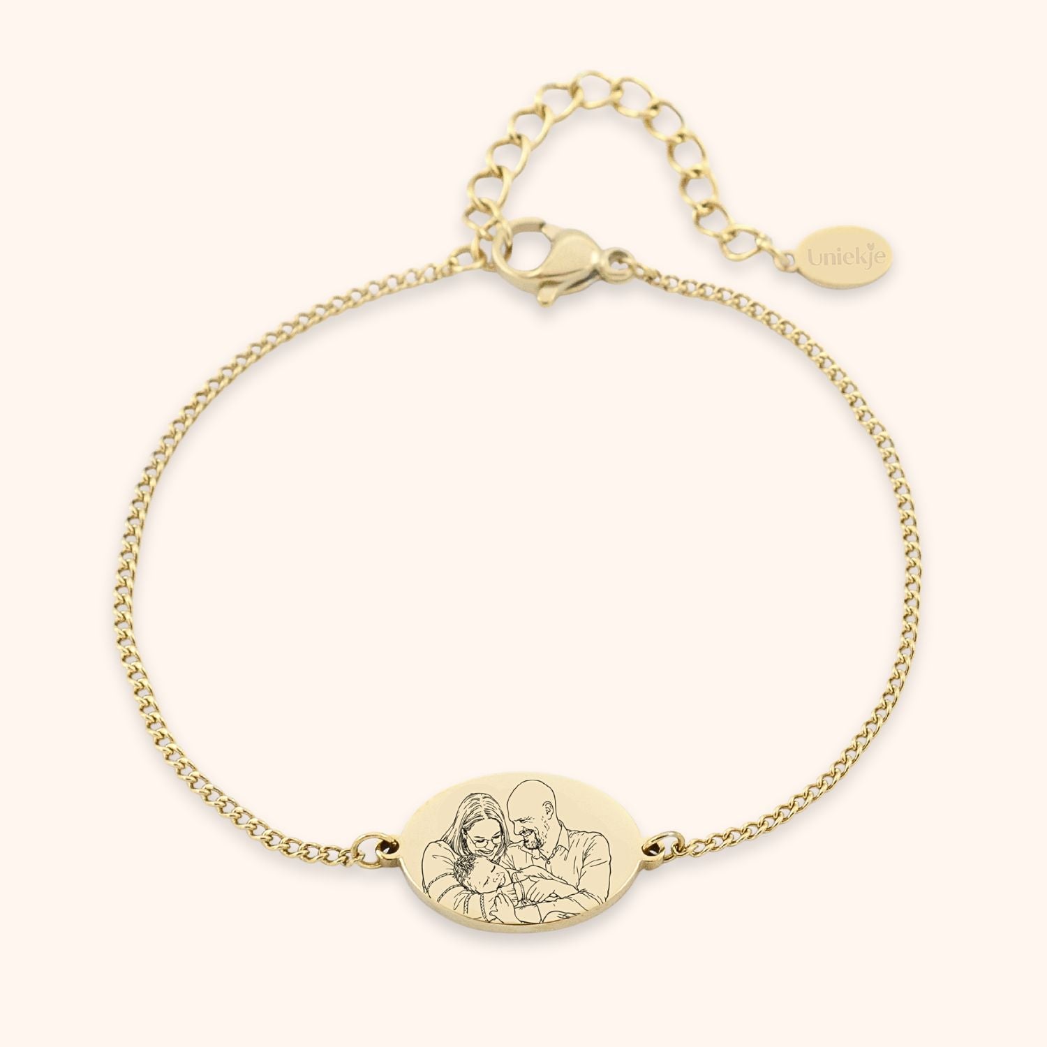 Lijntekening van foto op armband graveren stainless steel kleur goud