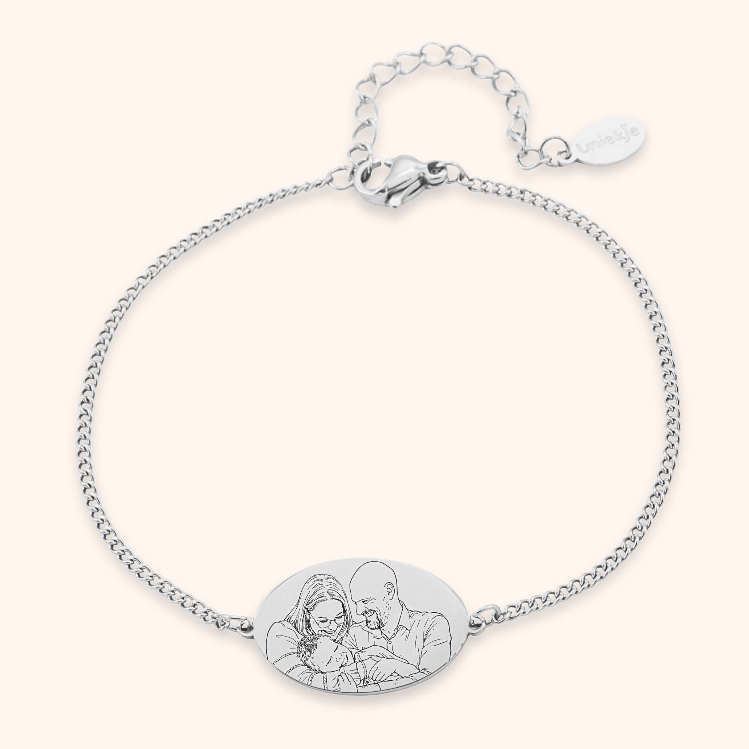 Lijntekening van foto op armband graveren stainless steel kleur zilver