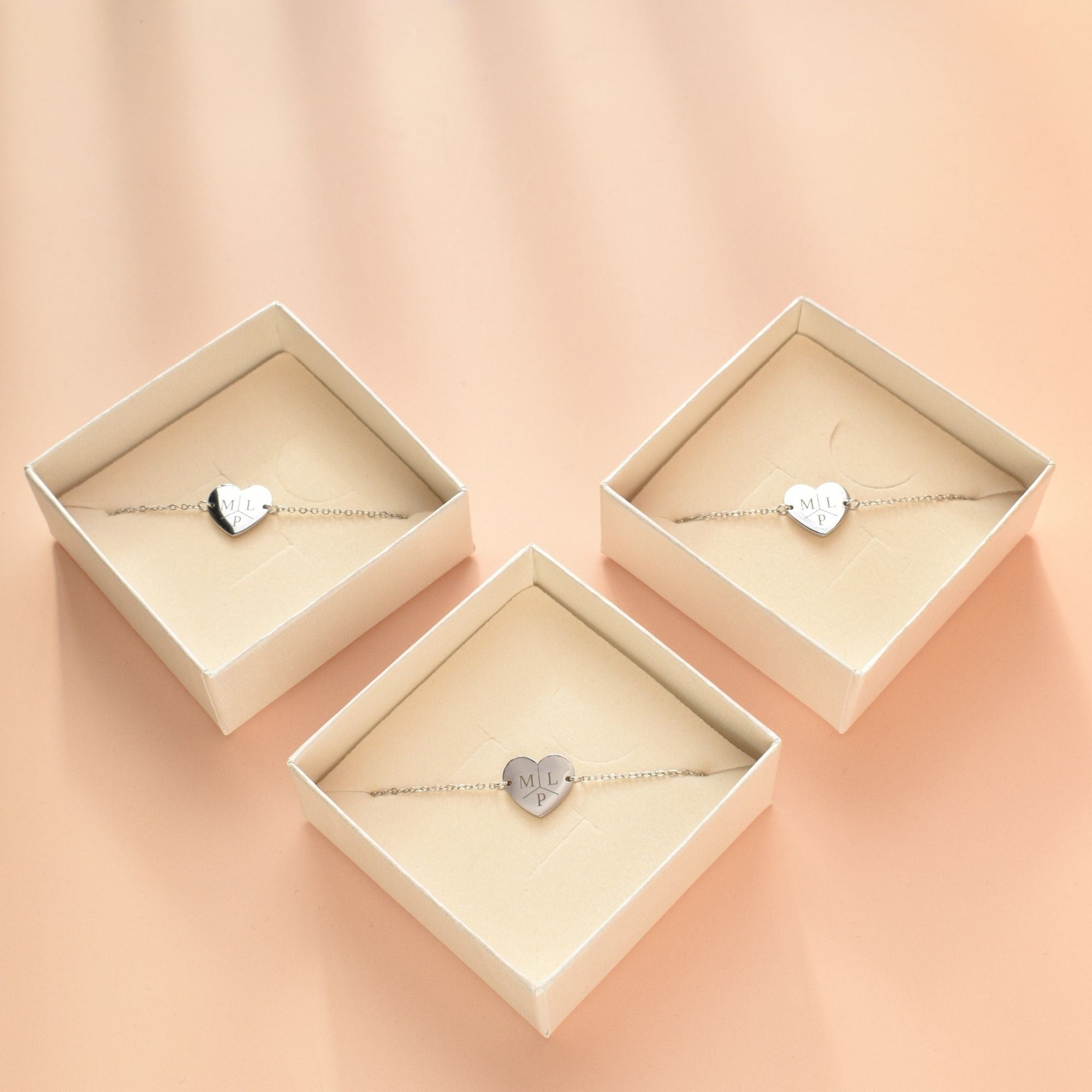 Hart armbanden set initialen
