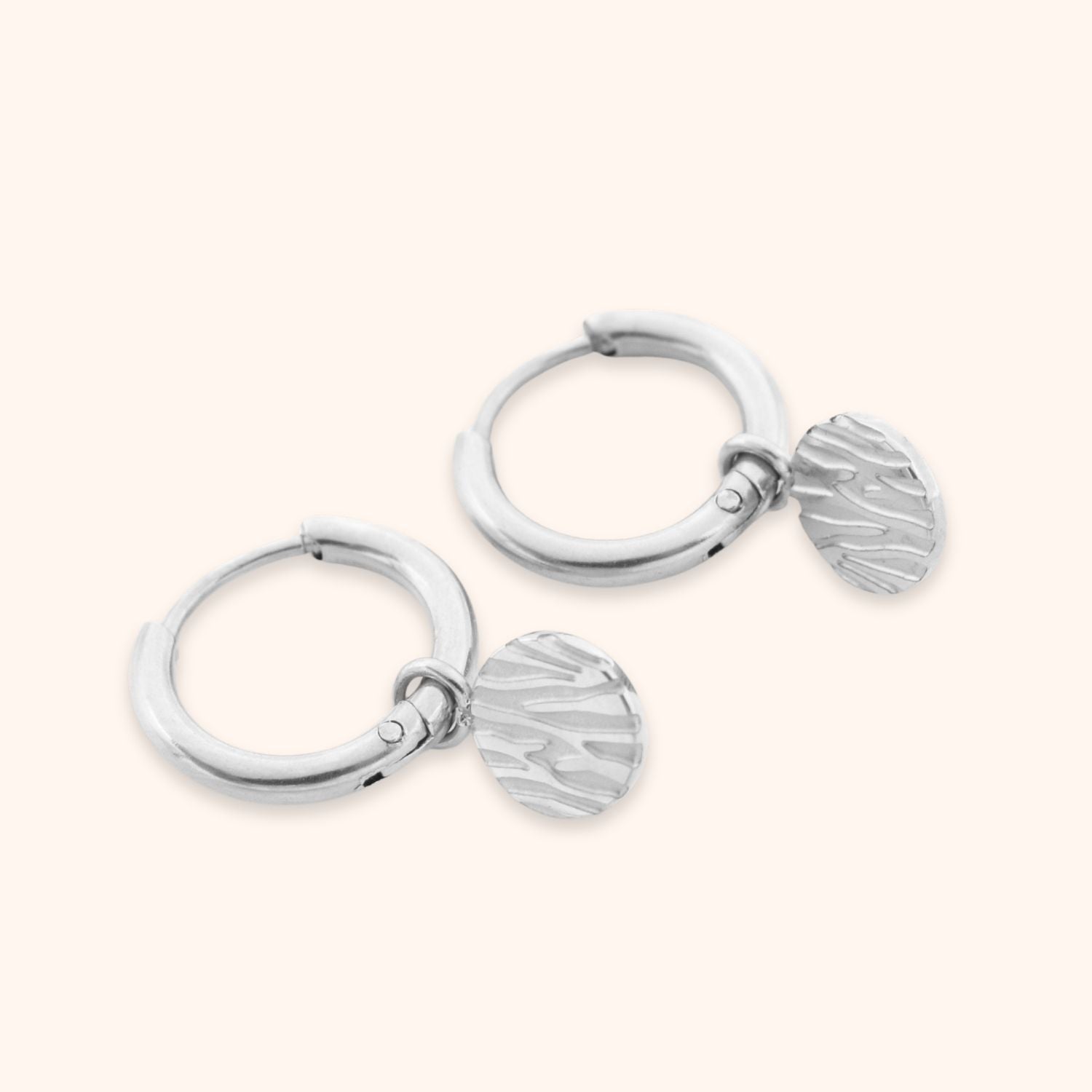 Hoops zilver met cirkeltje hanger rvs
