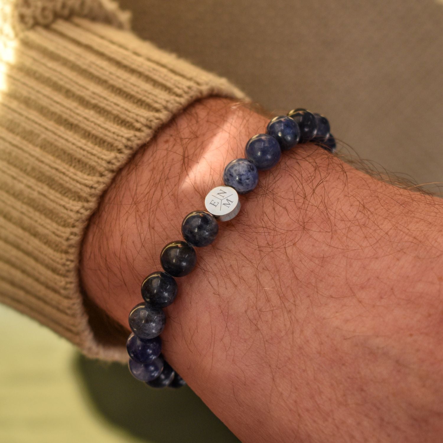 Heren kralenarmband donkerblauw initialen