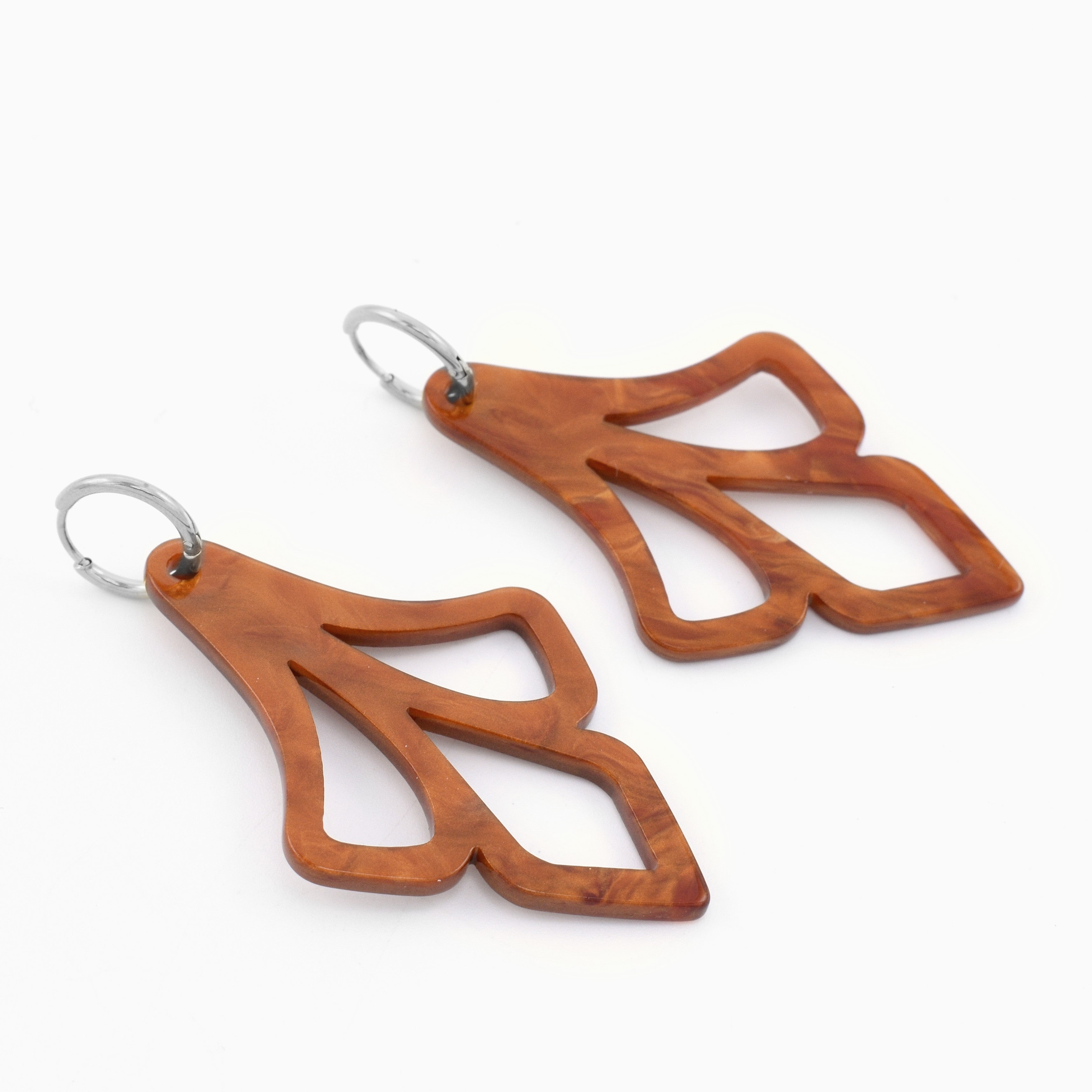 Statement oorringen resin hanger perzik