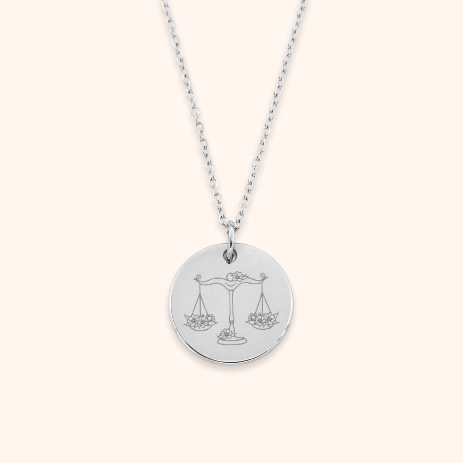 Gegraveerde dames ketting zilver sterrenbeeld weegschaal tekening stainless steel.