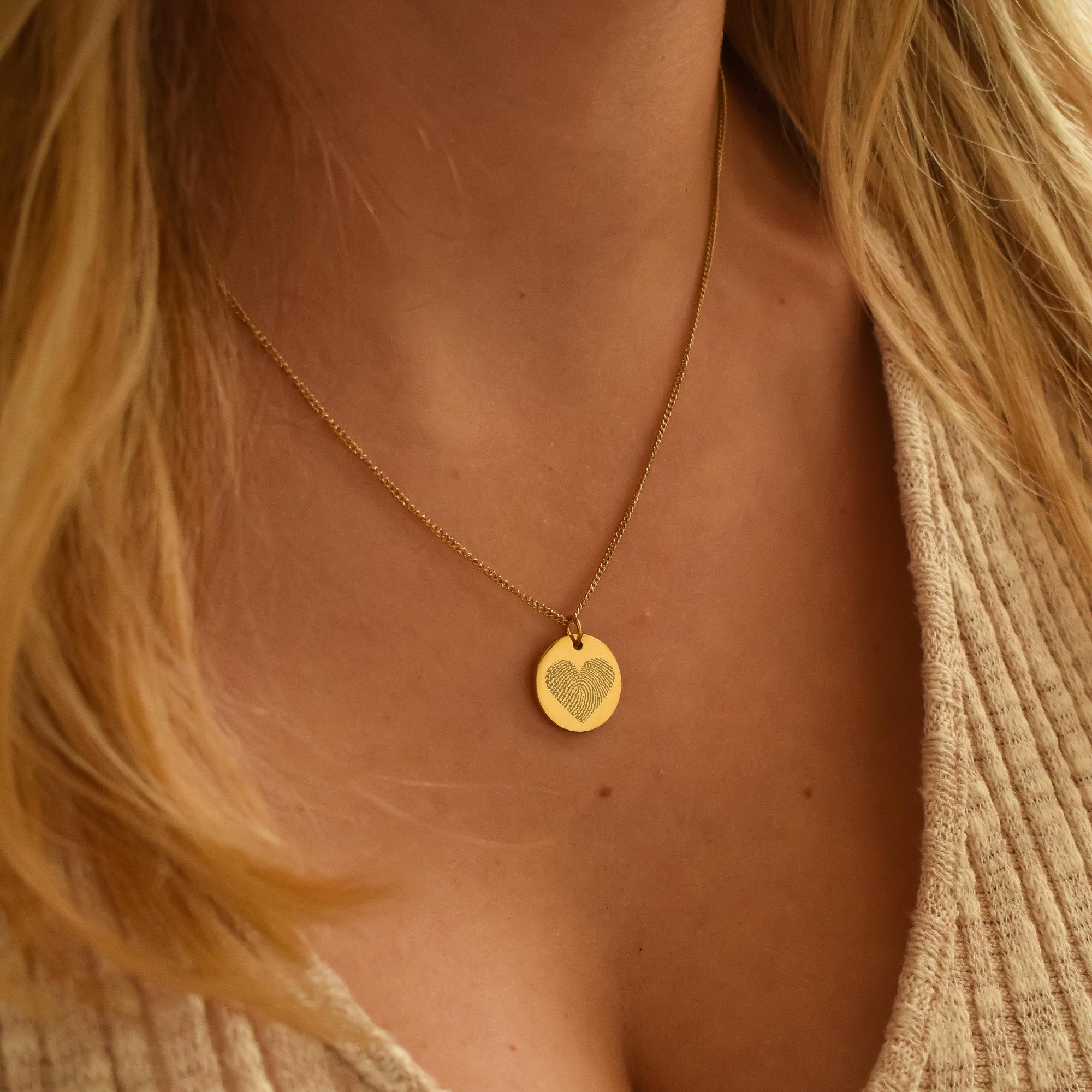 gegraveerde vingerafdruk ketting dames hart goud