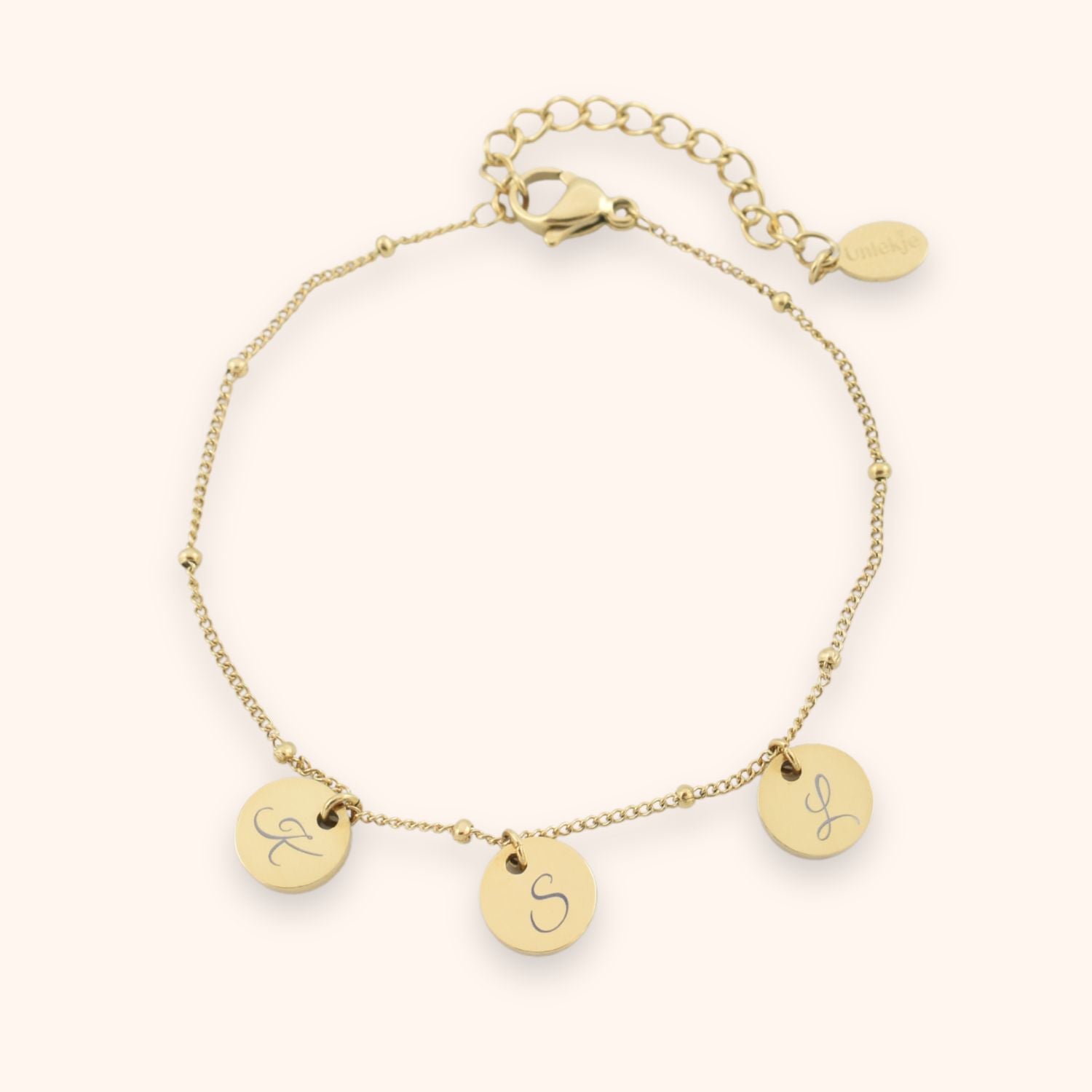 Gepersonaliseerde armband initialen 3 letters kleur goud stainless steel