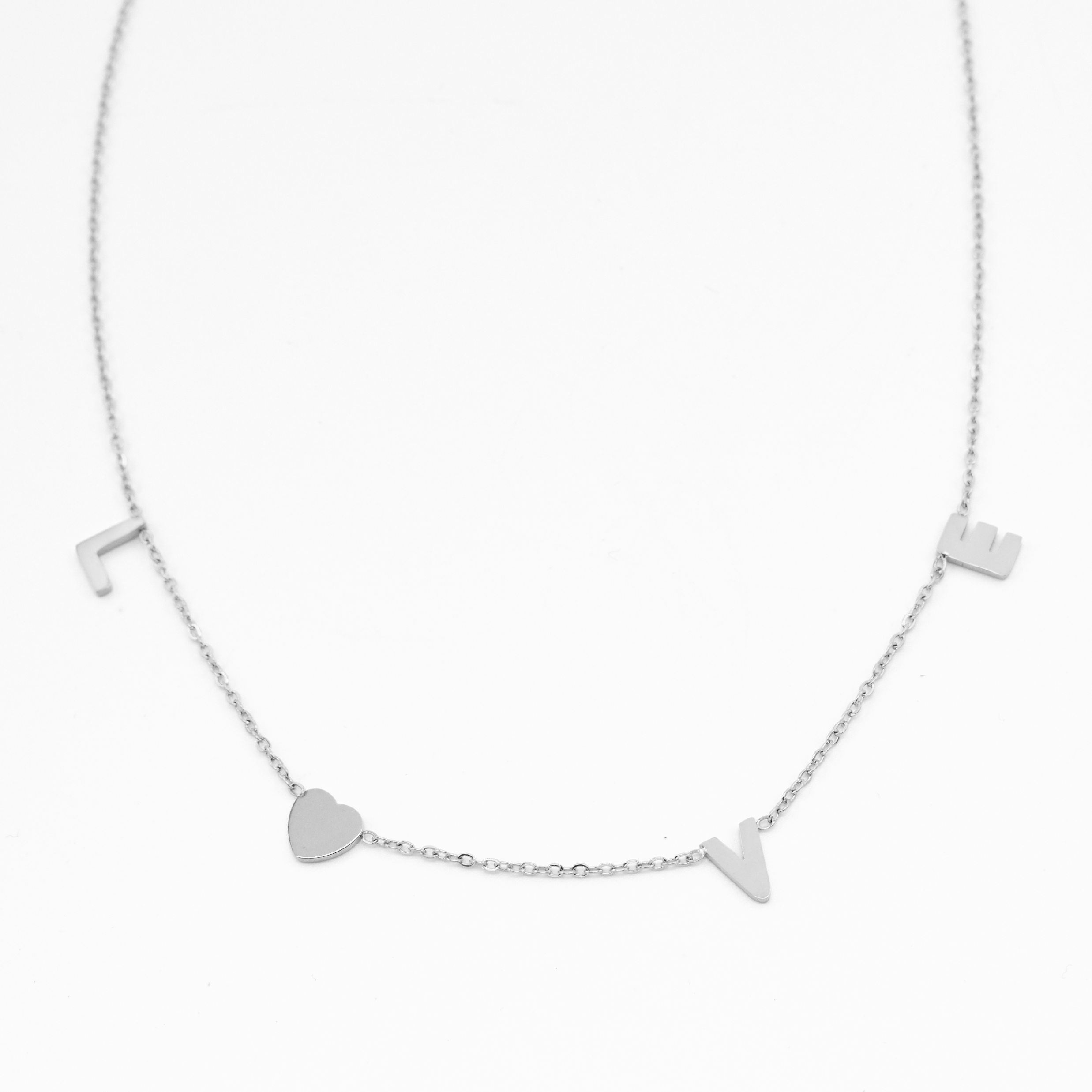 Minimalist chain love