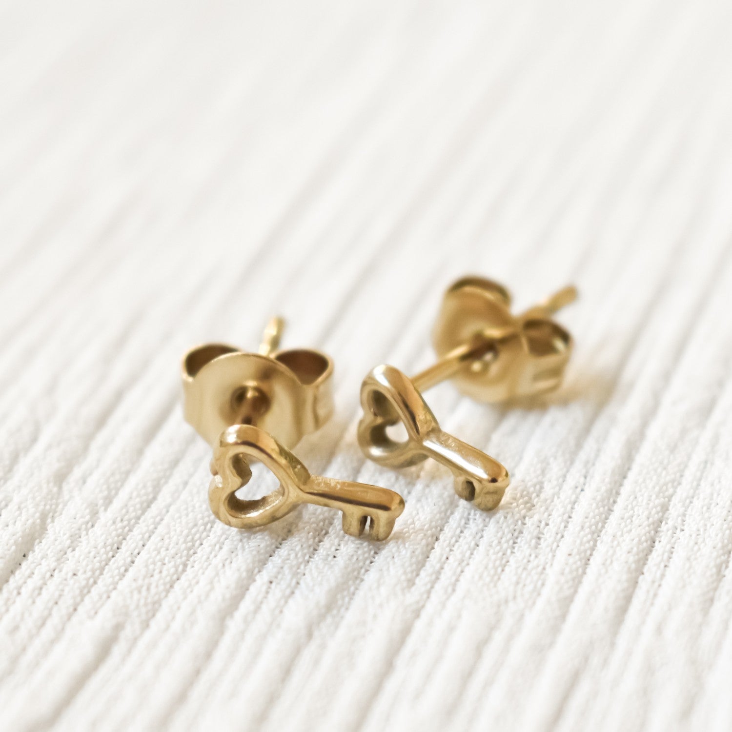 oorbel knopjes sleutel naar mijn hart goud stainless steel