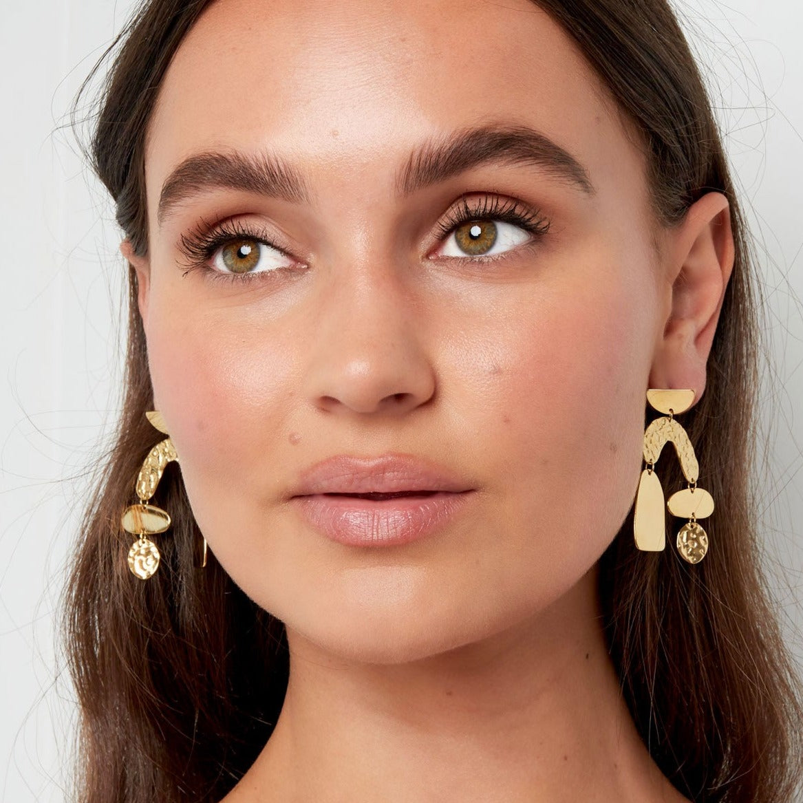 Heart earrings beige