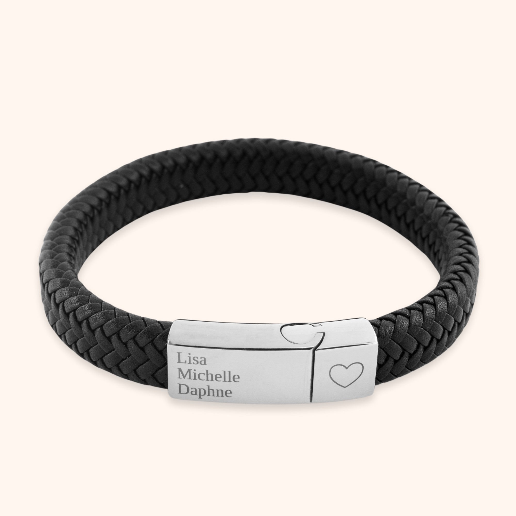 Zwarte heren armband leer graveren met eigen tekst op magneet slot rvs zilver