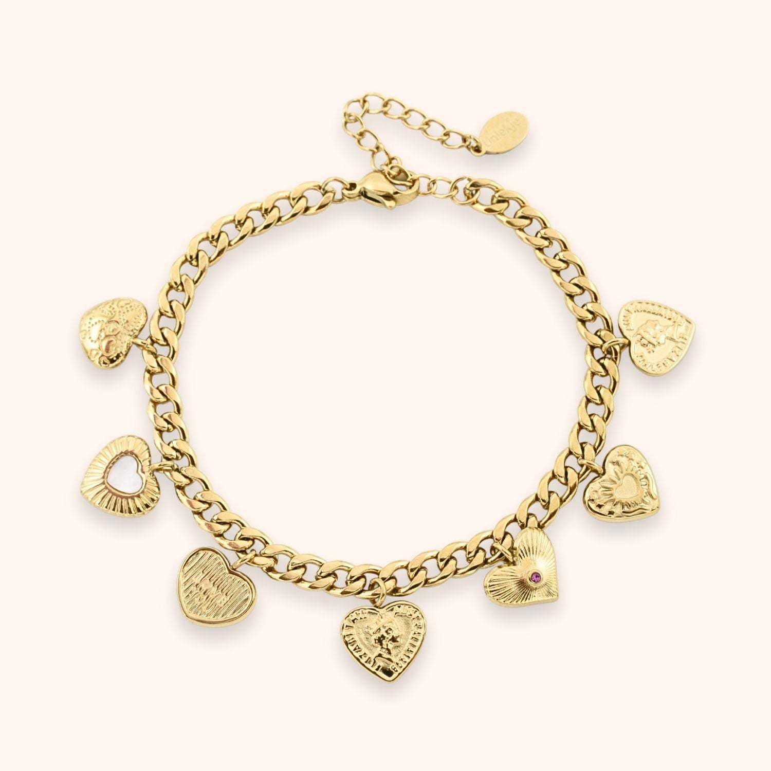 Armband voor dames met bedel hartjes kleur goud stainless steel 