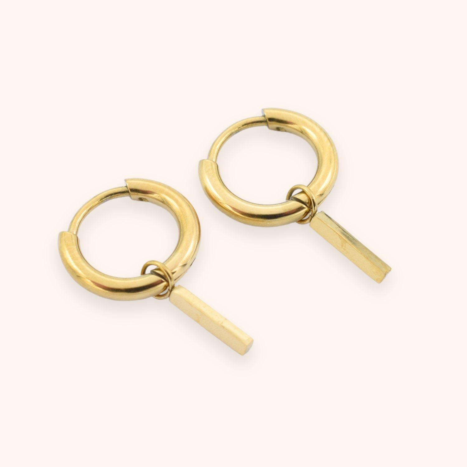 Hoops hanger staafje goud rvs