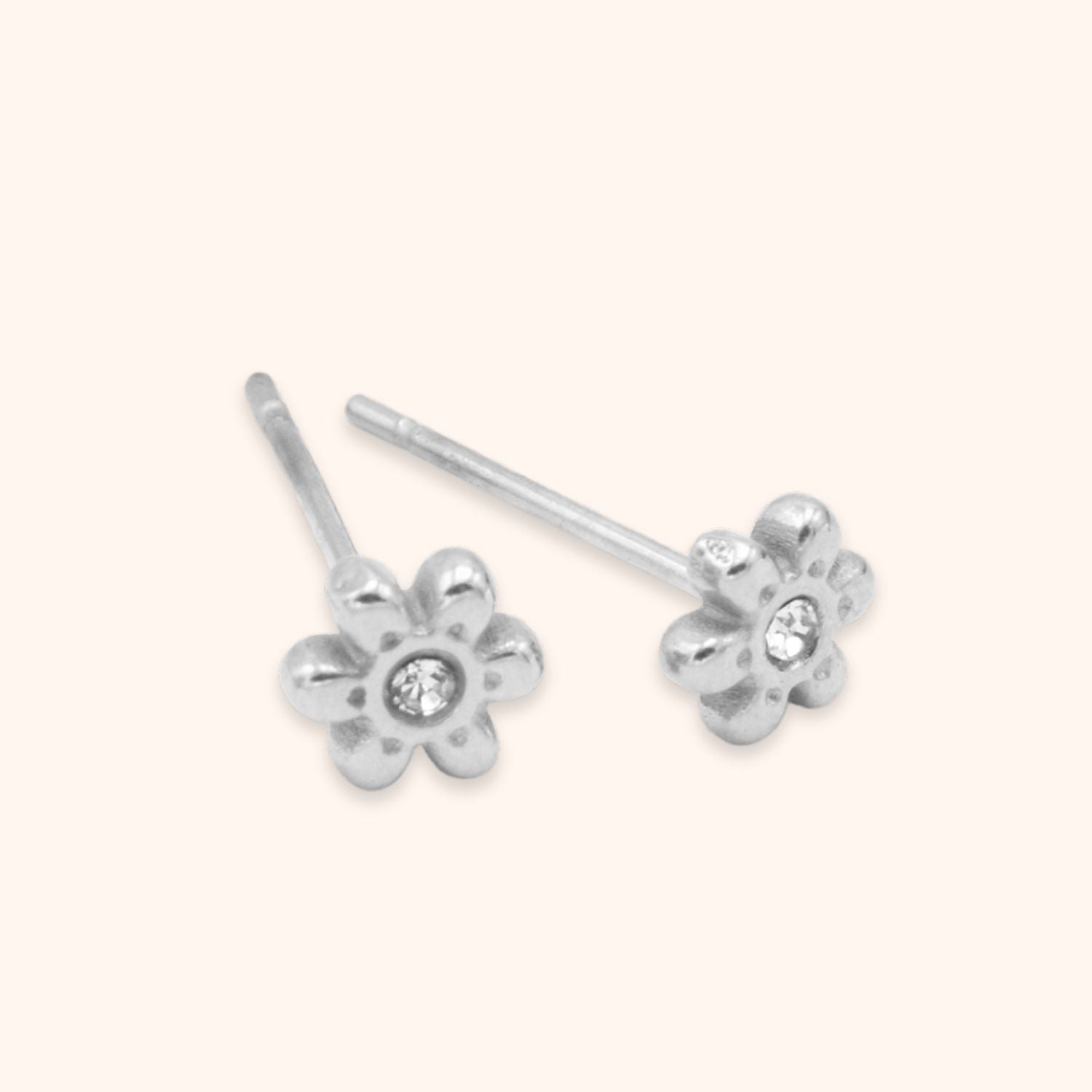 Oorknopjes bloem studs met strass steentje zilver