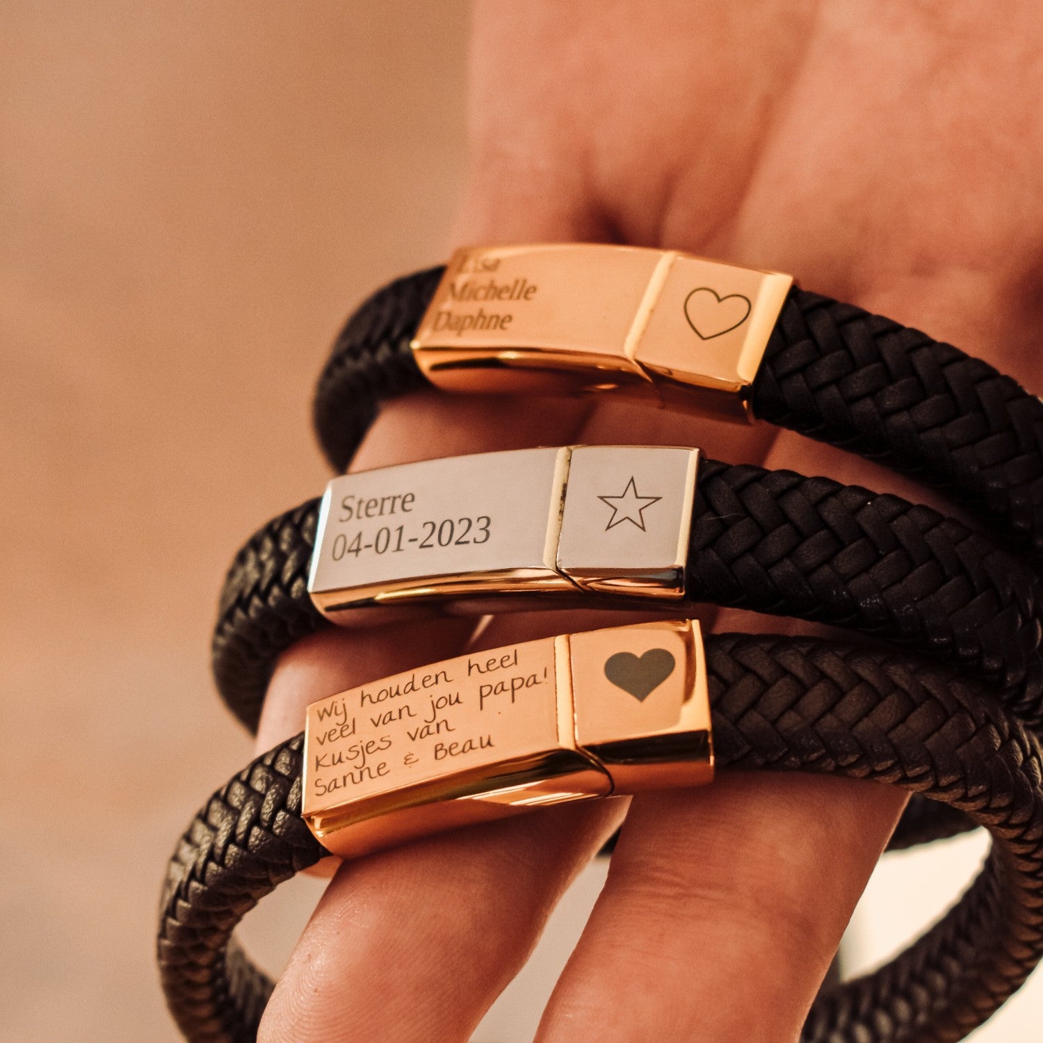 Lederen heren armband gegraveerd eigen tekst