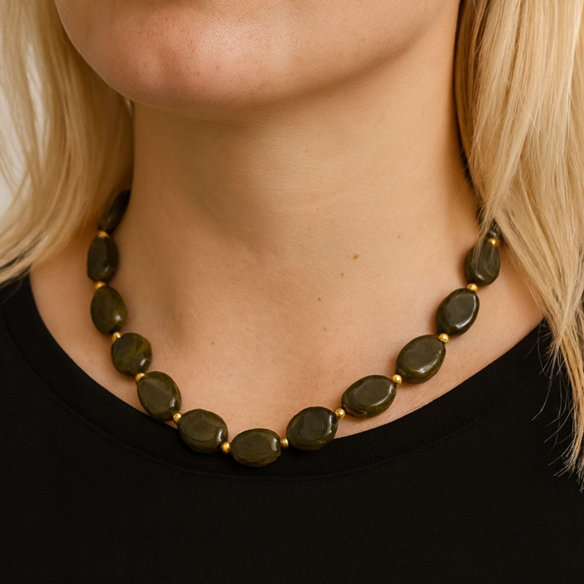 Ovale groene kralen ketting
