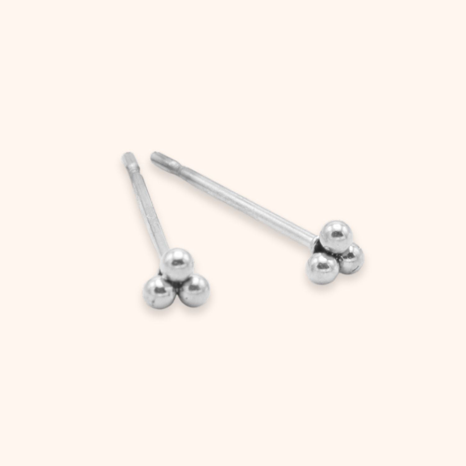 studs met 3 bolletjes zilver stainless steel