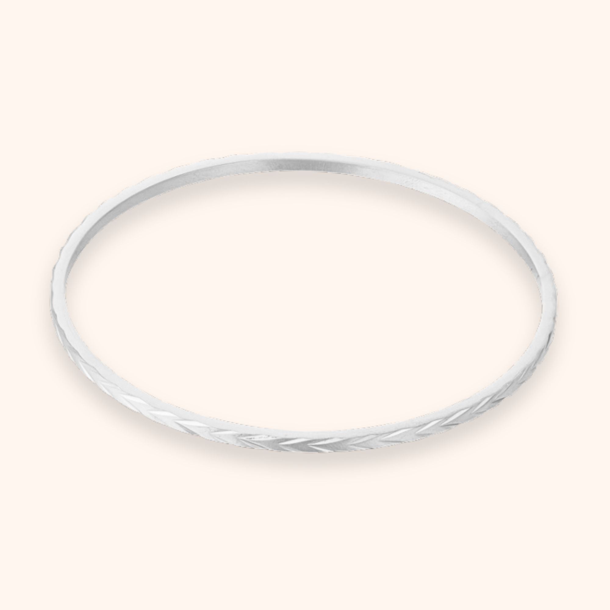 Dunne bangle pijl
