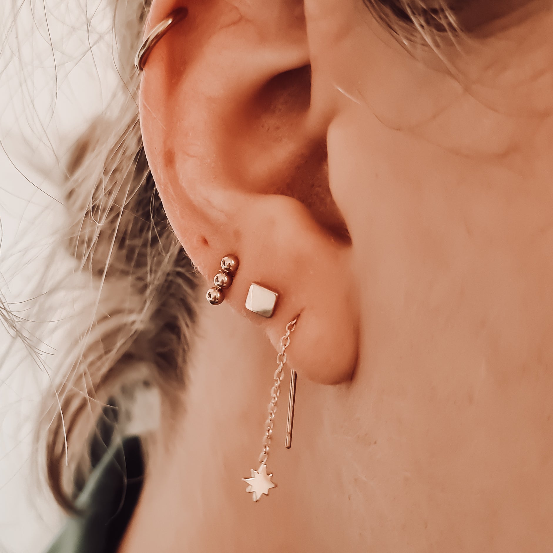 Chain earrings pool star